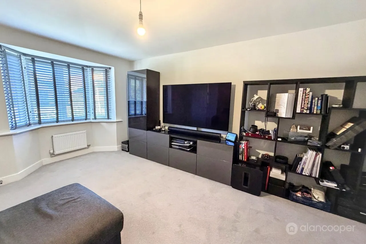 Sunburst Drive, Manor Fields, CV11, photo 2