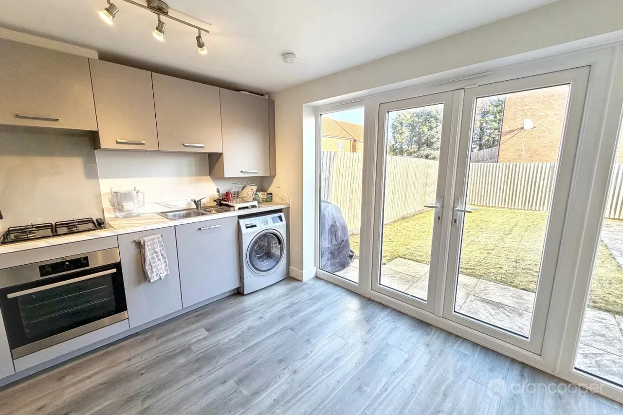 Sunburst Drive, Manor Fields, CV11, photo 7