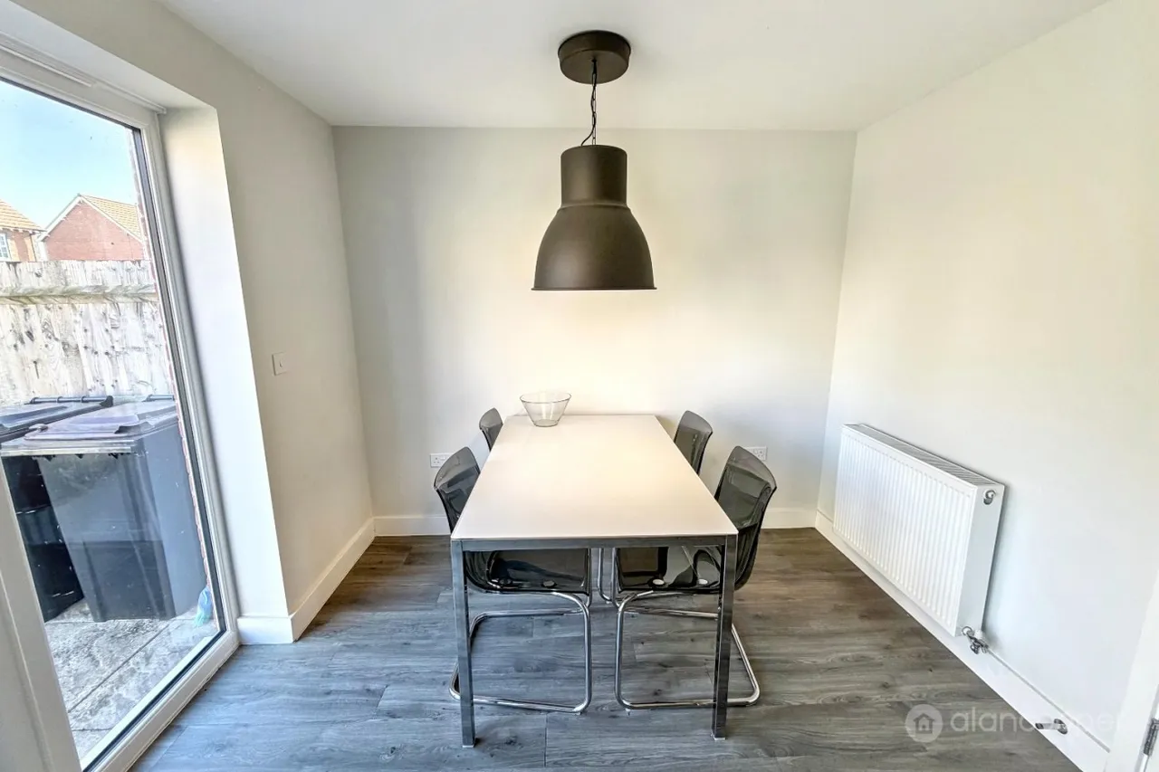 Sunburst Drive, Manor Fields, CV11, photo 6