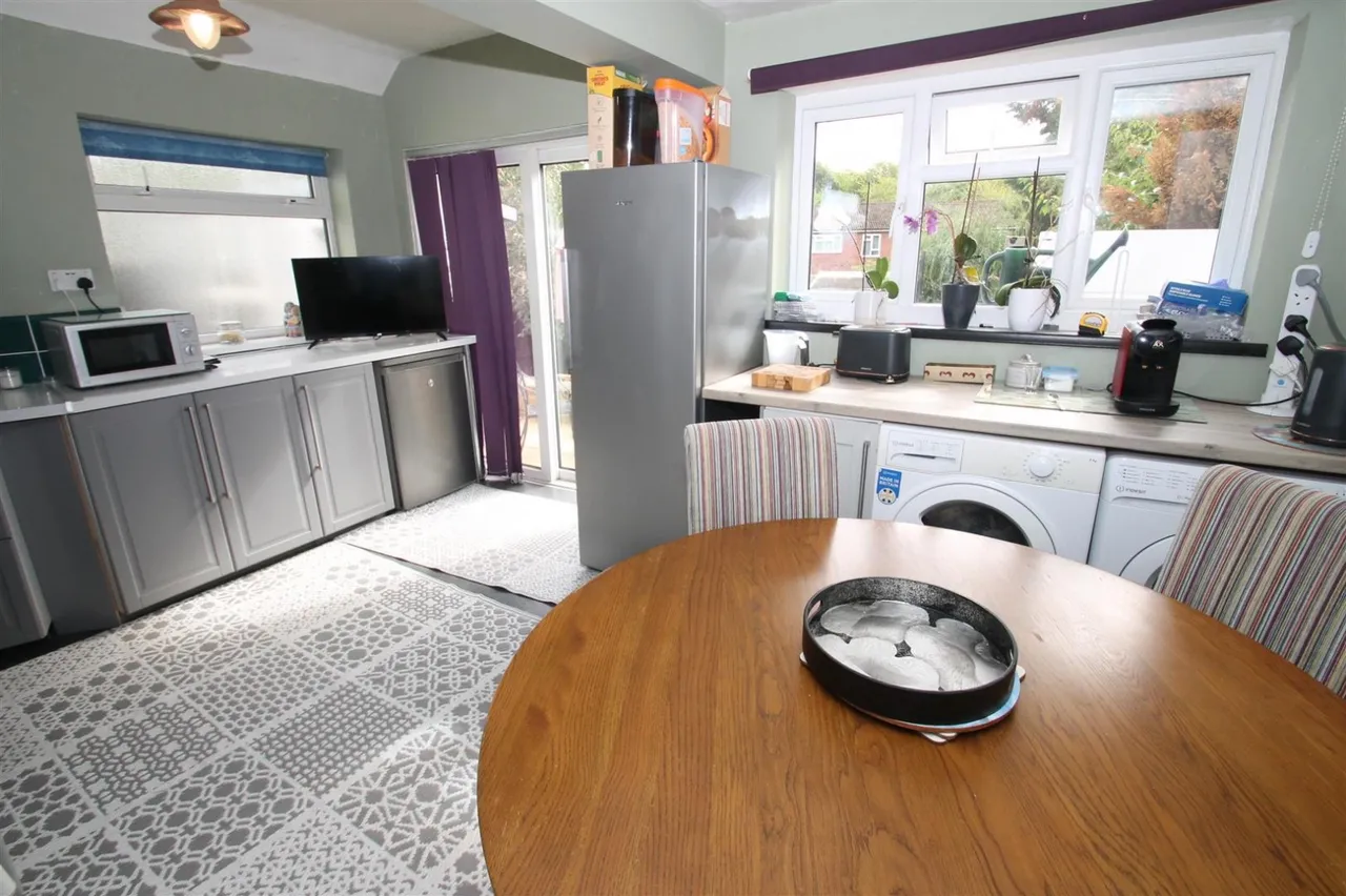 Goodrest Avenue, Halesowen, photo 13