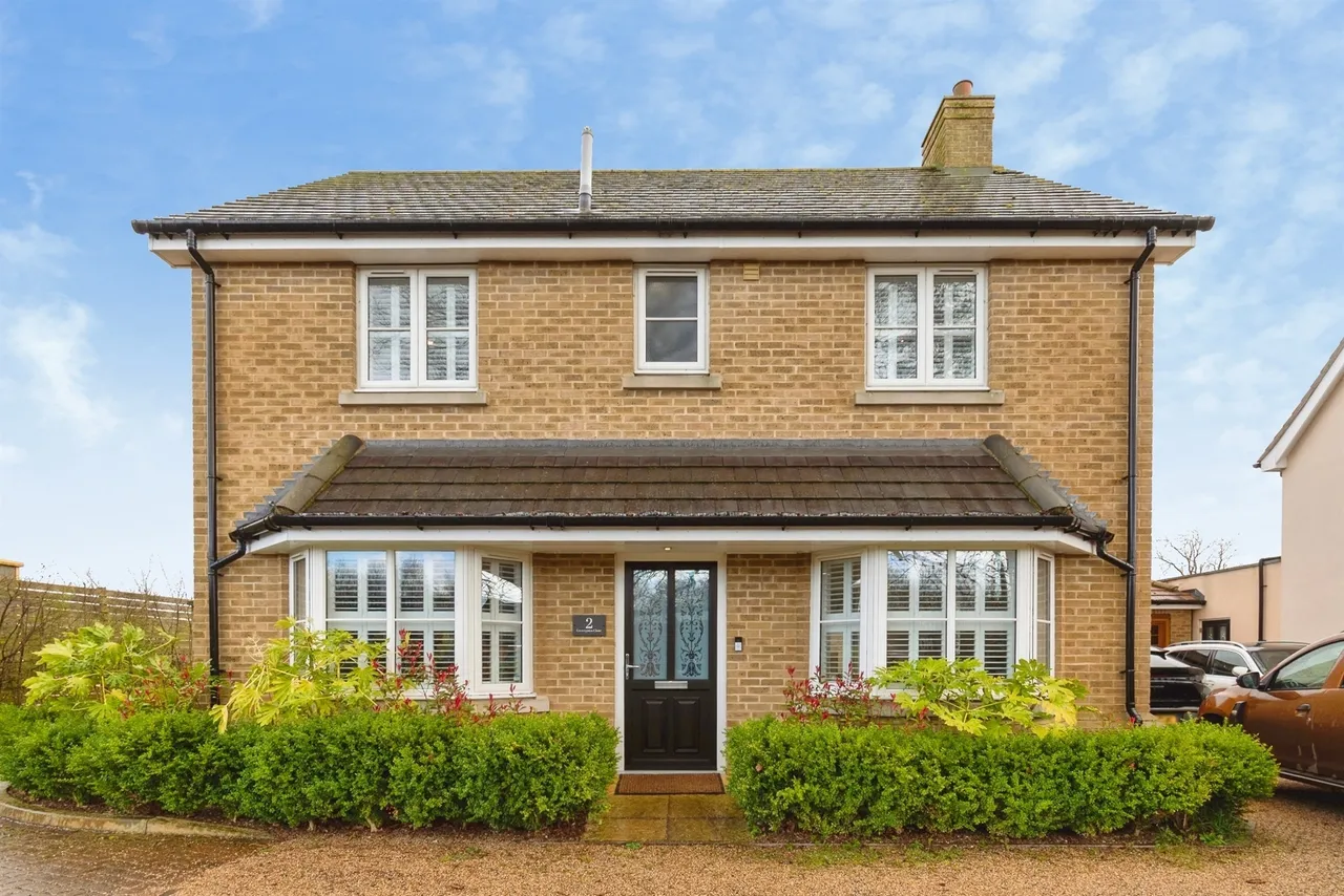 4 bed house for sale — Greengates Close, Great Leighs, Chelmsford