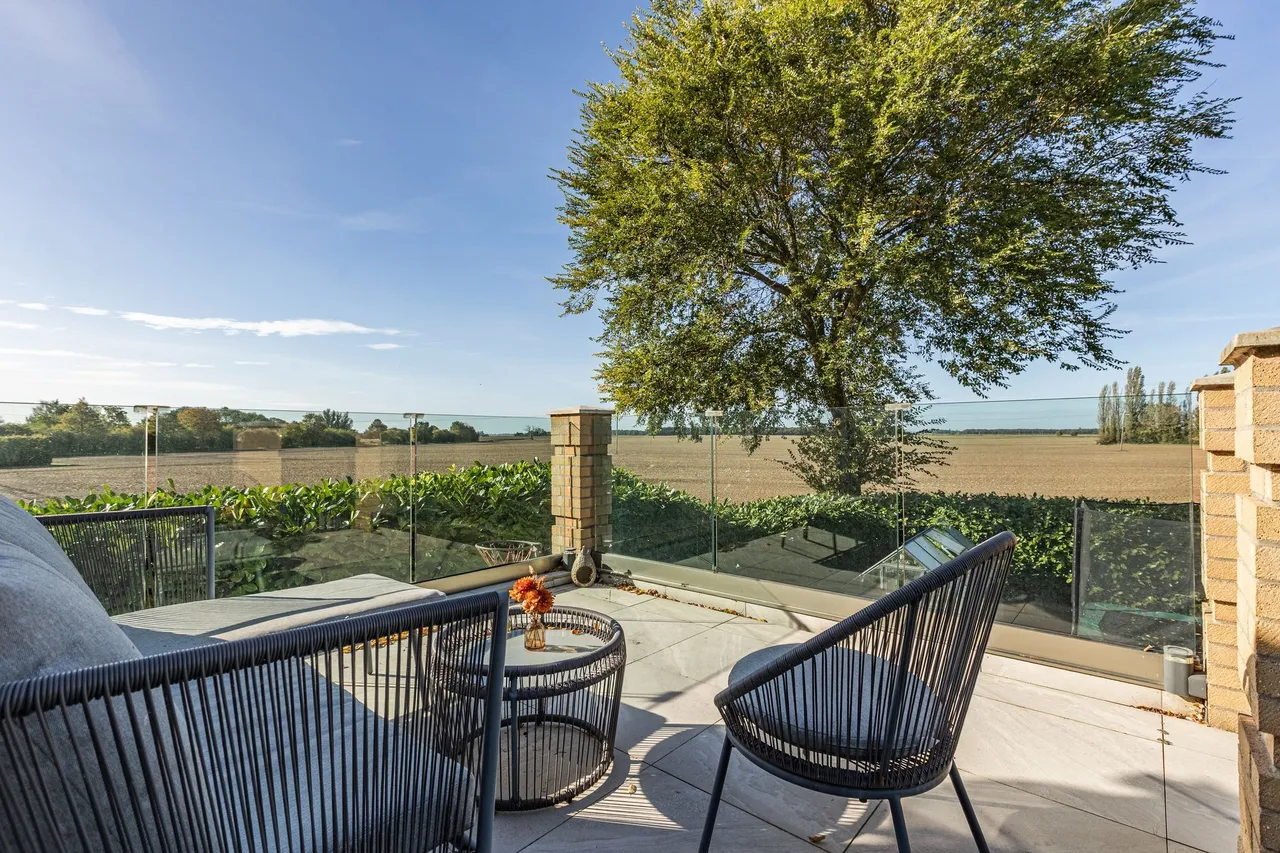 Impressively Extended Five Bedroom Fa, photo 17