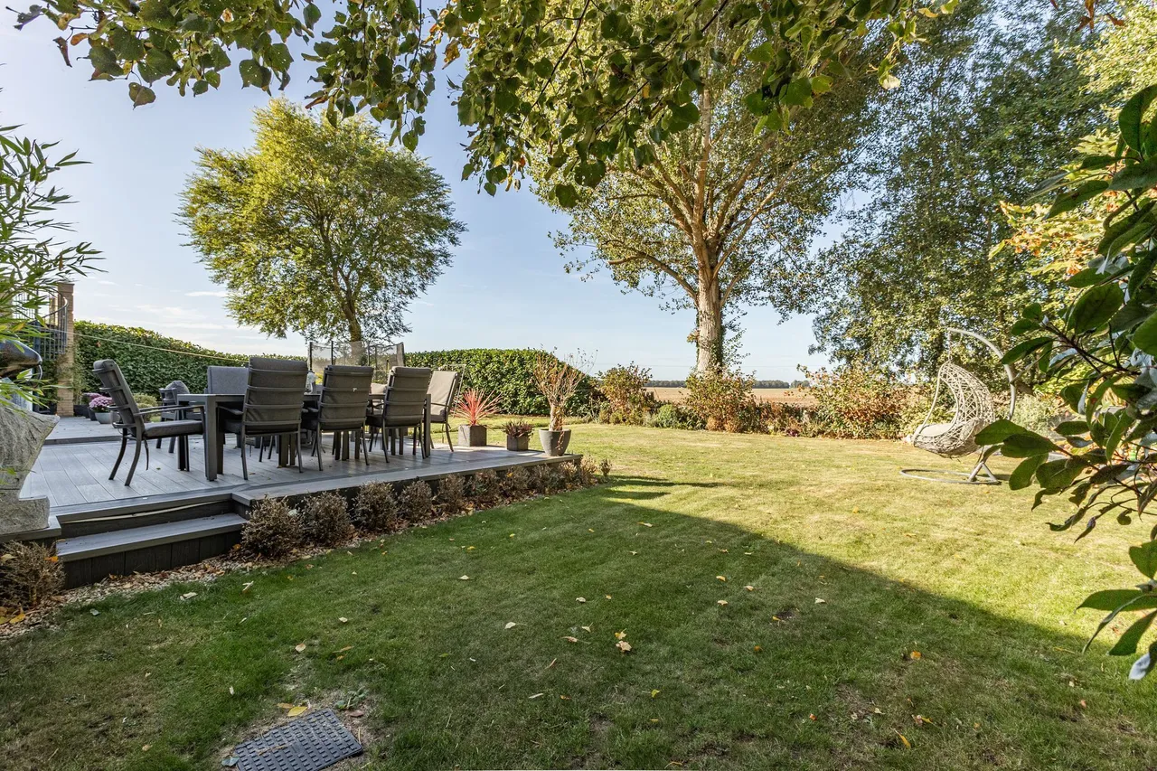 Impressively Extended Five Bedroom Fa, photo 26