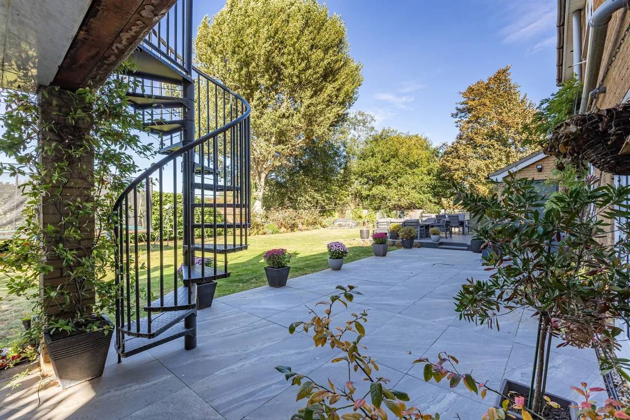 Impressively Extended Five Bedroom Fa, photo 28
