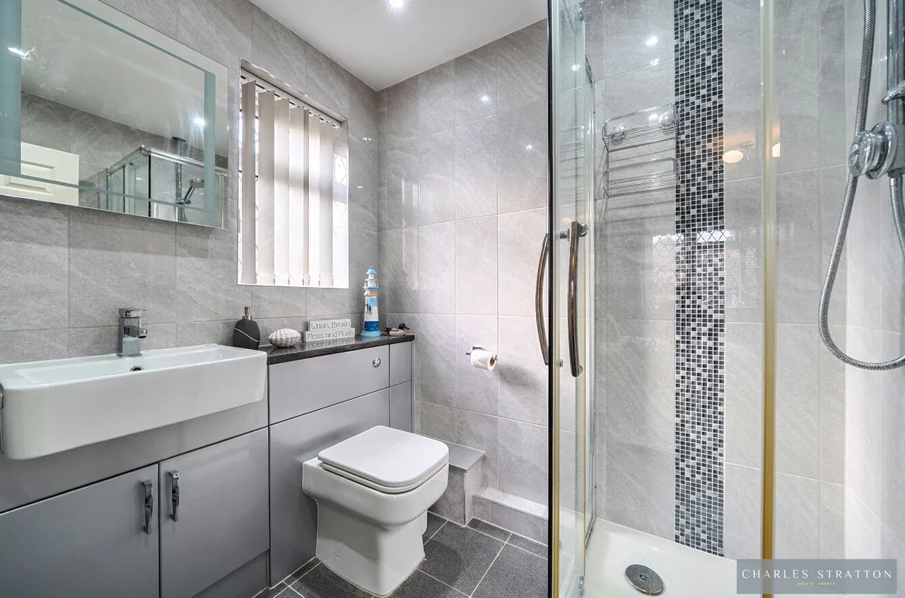 Brockton Close, Romford, RM1, photo 16