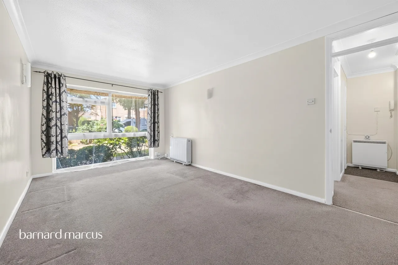 Brambledown Road, Wallington, photo 4