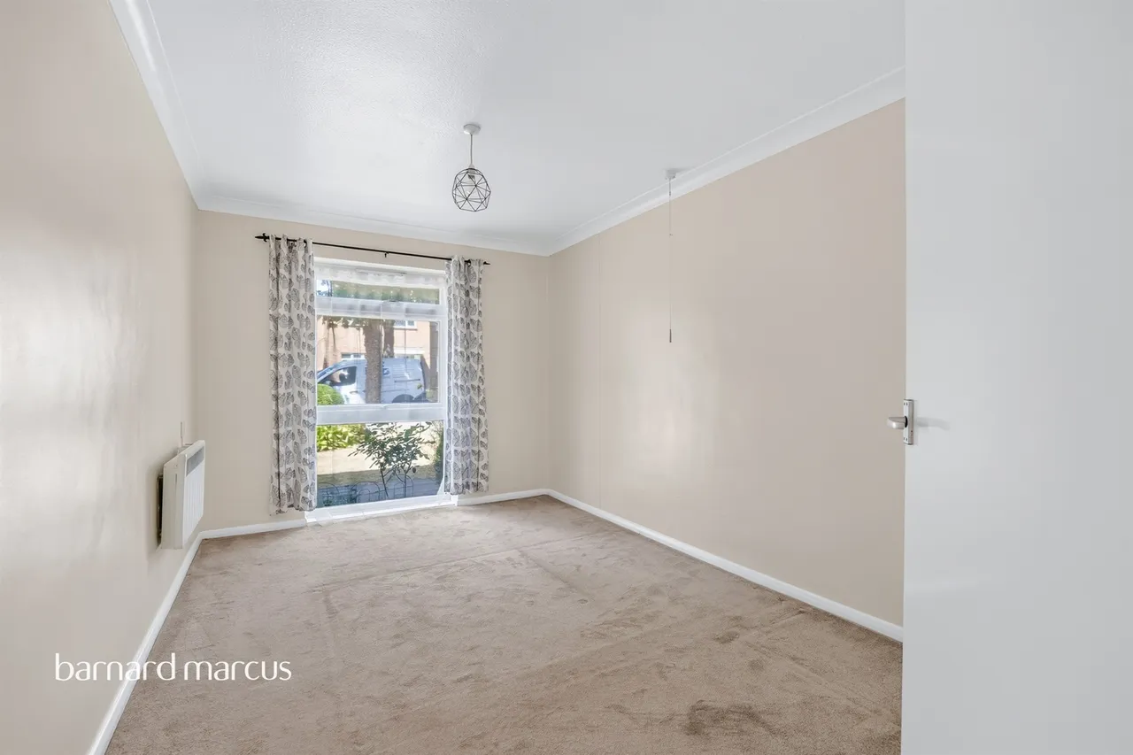 Brambledown Road, Wallington, photo 5