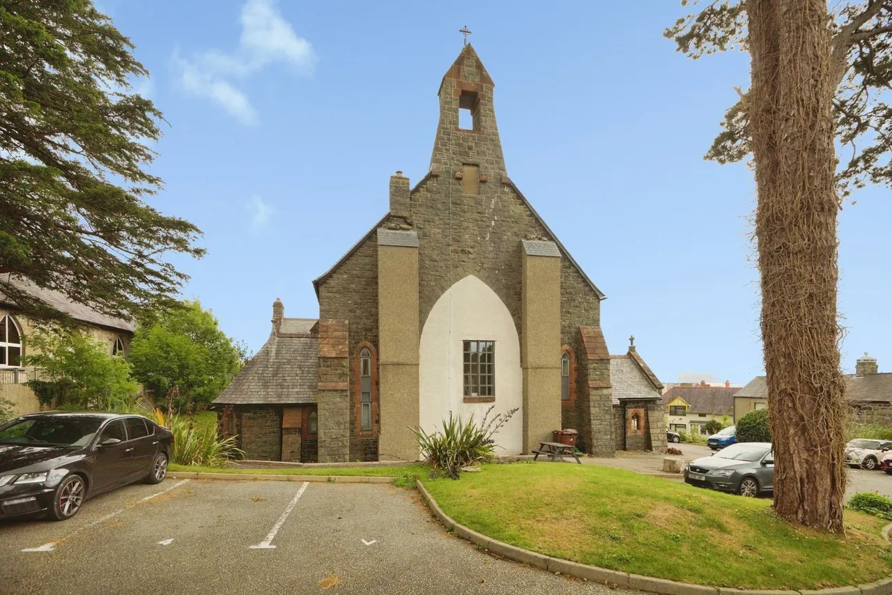 Porthmadog Road, Criccieth, LL52, photo 9