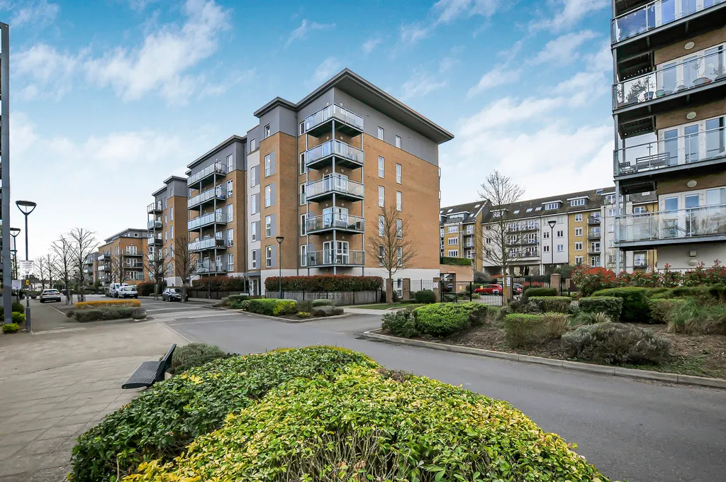 Wintergreen Boulevard, West Drayton, photo 13