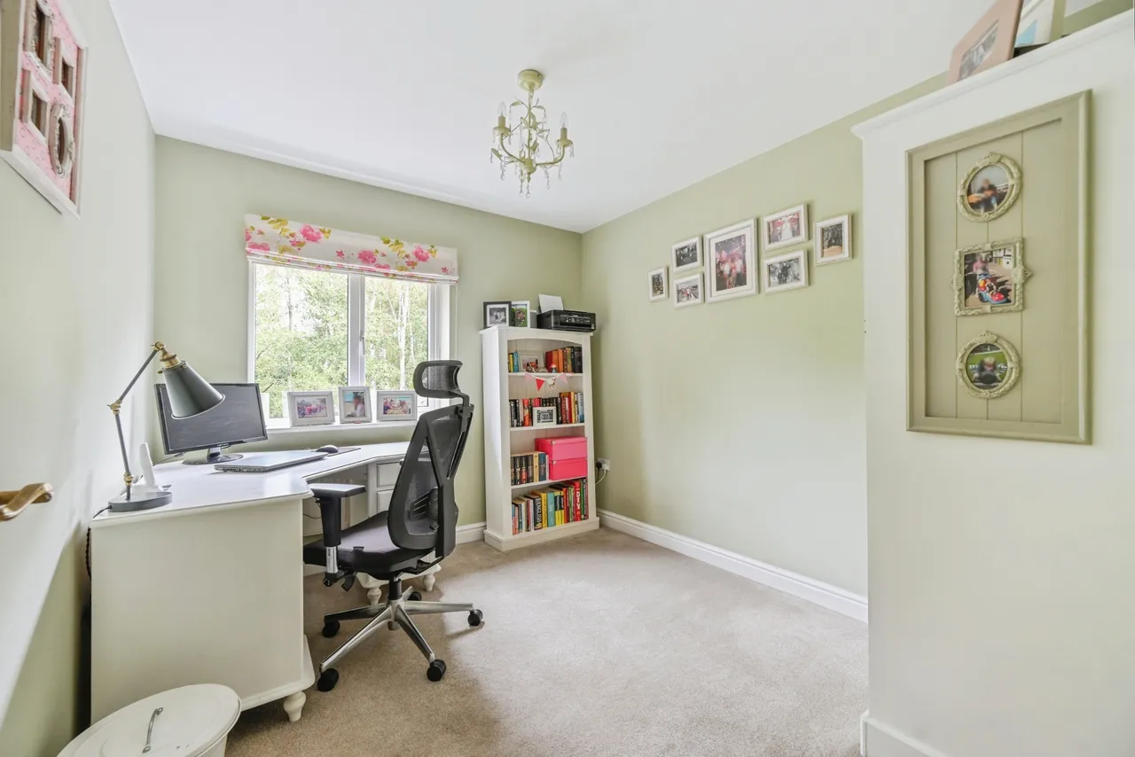 Rowley Close, Tamworth, B79, photo 21