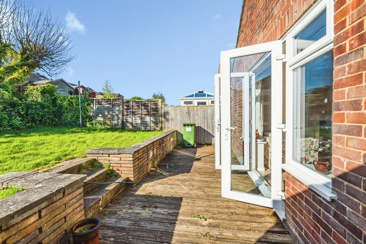 Richington Way, Seaford, photo 7