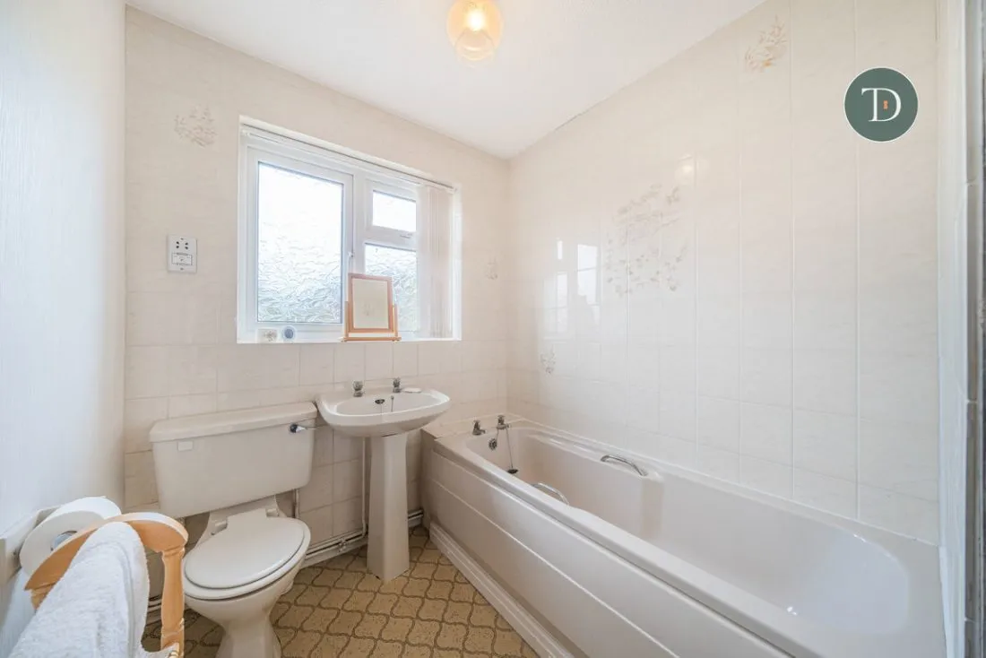 Melrose Drive, Great Sutton, CH66 2YH, photo 24