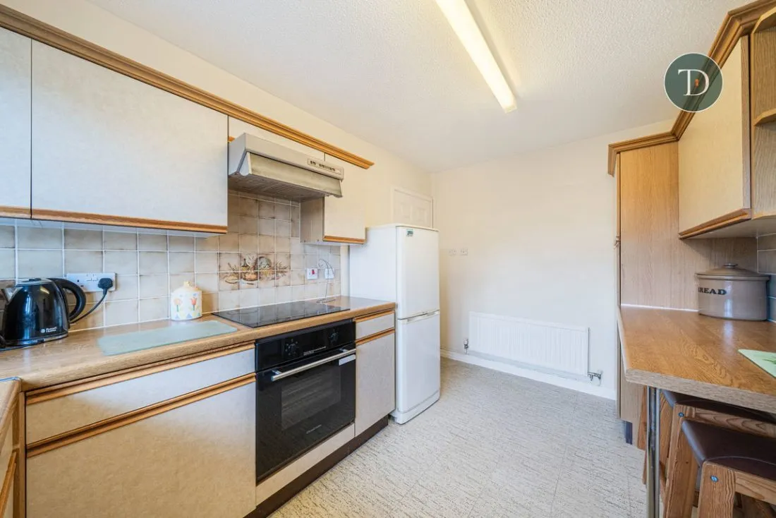 Melrose Drive, Great Sutton, CH66 2YH, photo 10