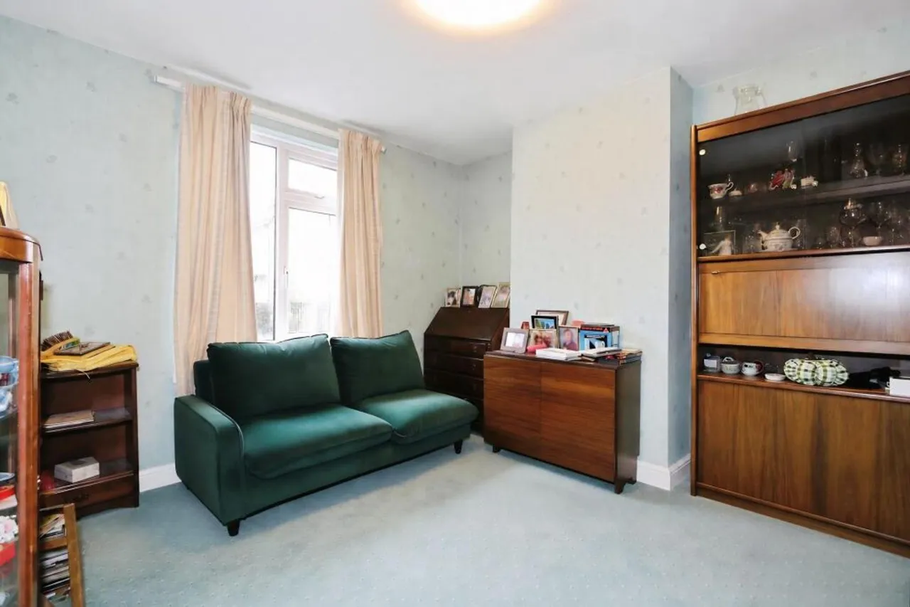 King George Avenue, Ashby-De-La-Zouch, LE65, photo 3