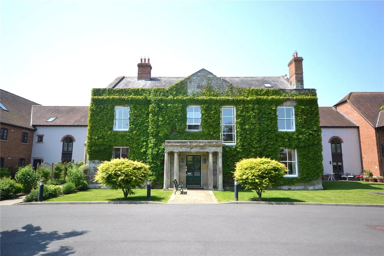 Motcombe Grange, Motcombe, Shaftesbury, Dorset, SP7 9HJ, photo 11