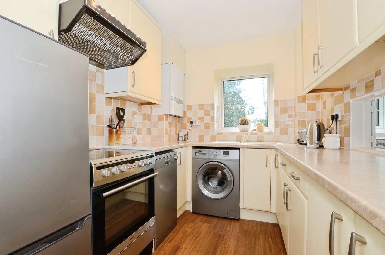 Grandfield Avenue, Watford, photo 6