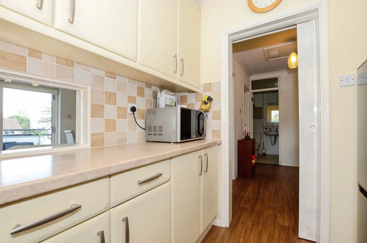 Grandfield Avenue, Watford, photo 7