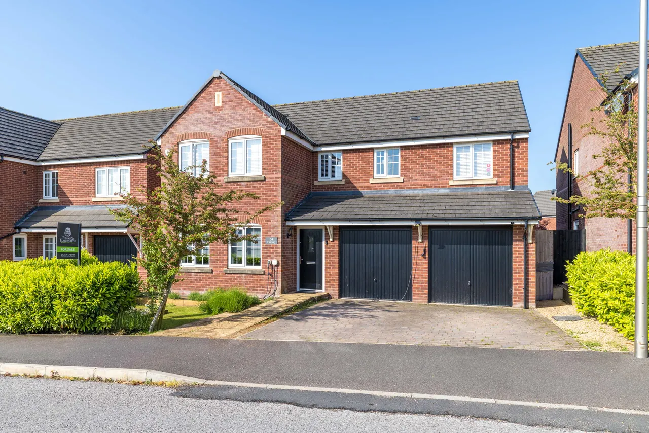 5 bed house for sale, Fairway, Standish, WN6