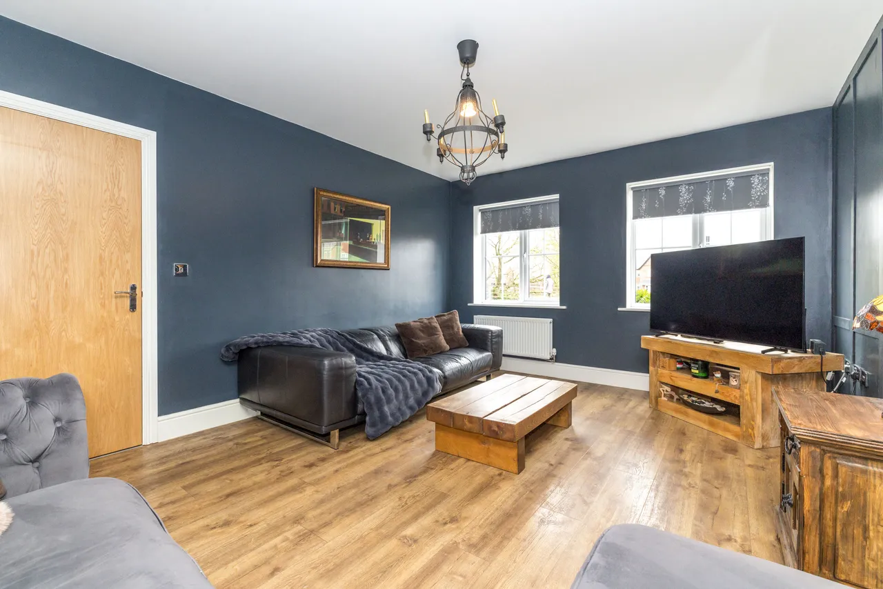 Fairway, Standish, WN6, photo 9