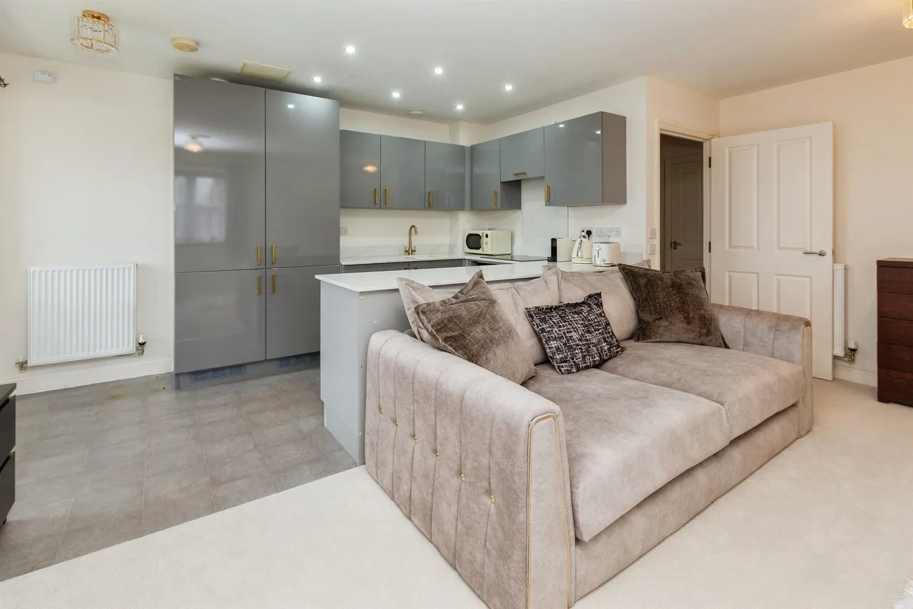 Poole Close, Aylesbury, HP21, photo 5
