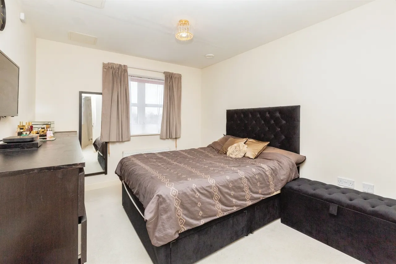 Poole Close, Aylesbury, HP21, photo 4