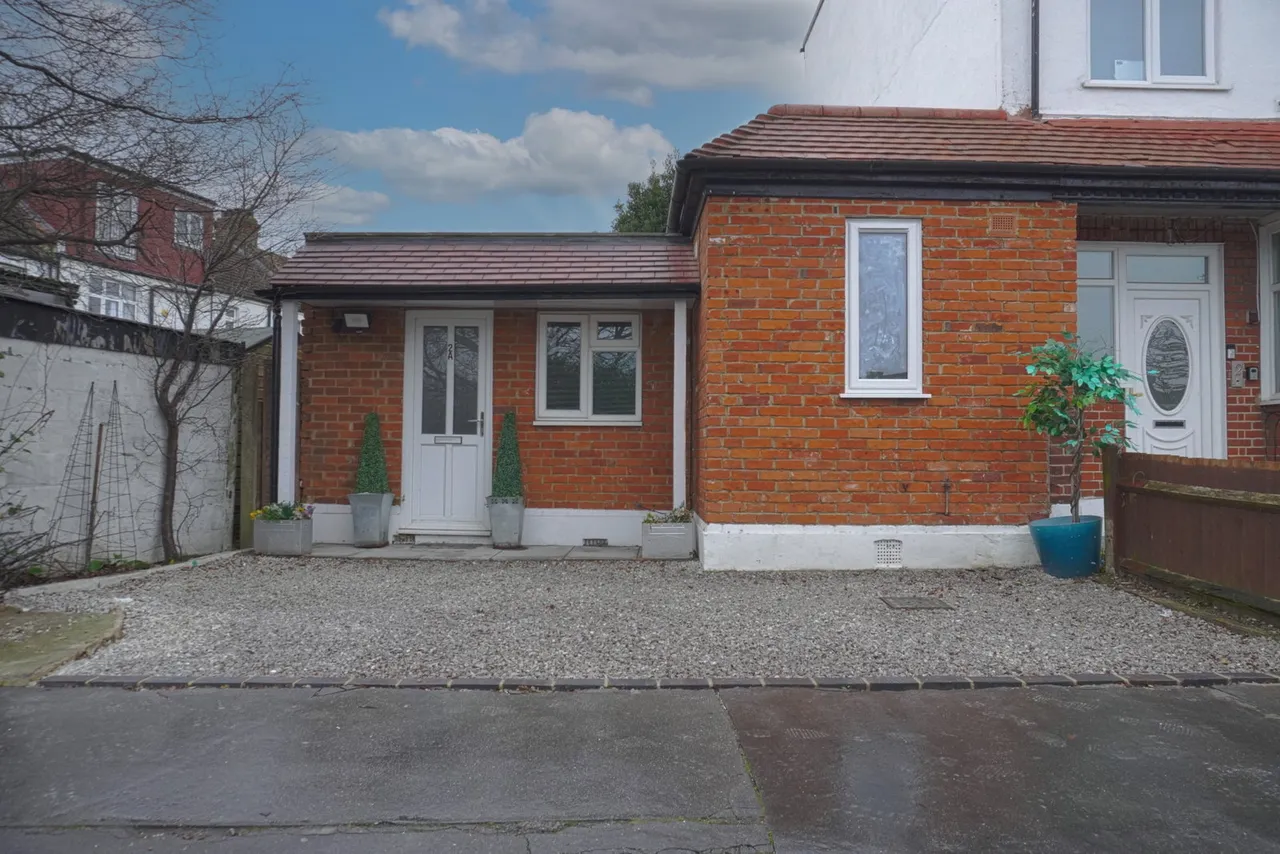 2 bed house for sale — Oakhill Road, SW16
