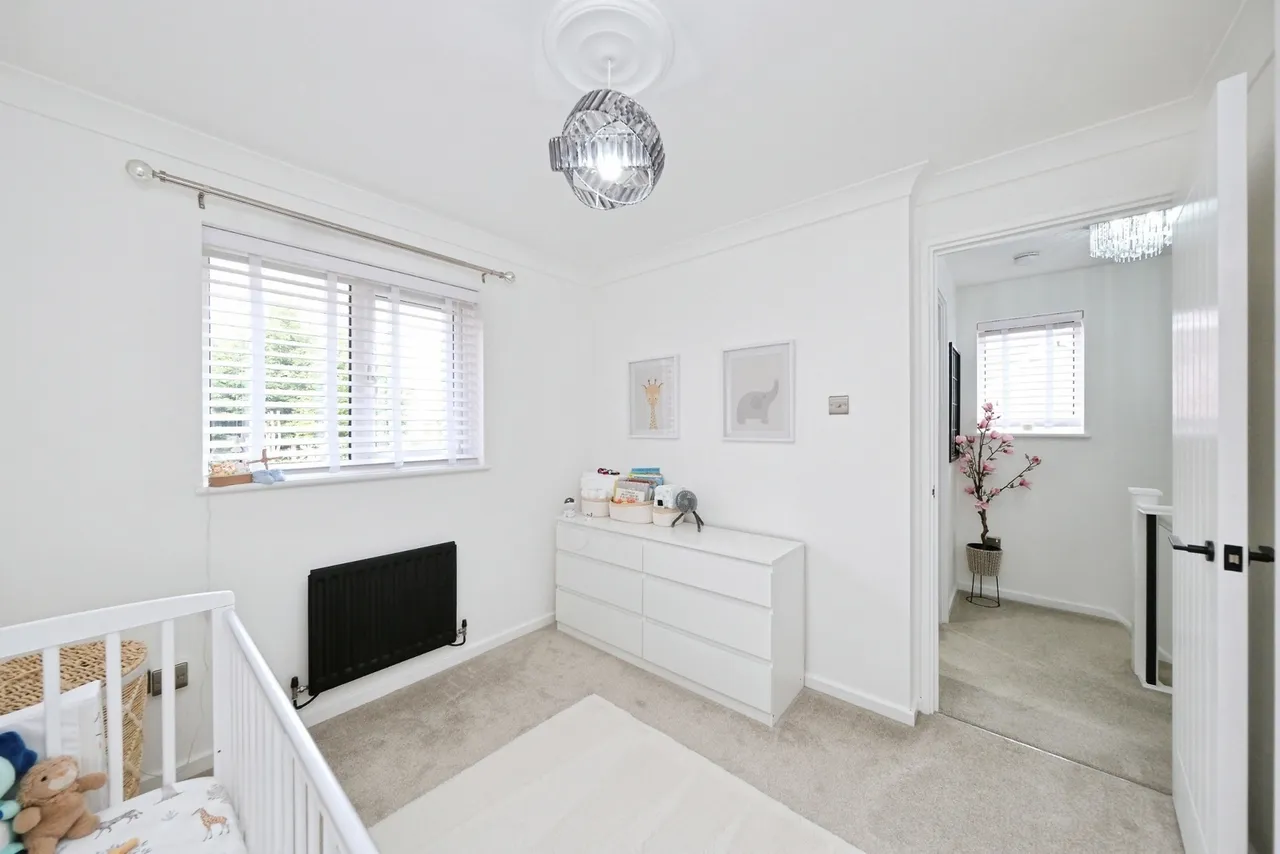 Japonica Drive, Nottingham, NG6, photo 12