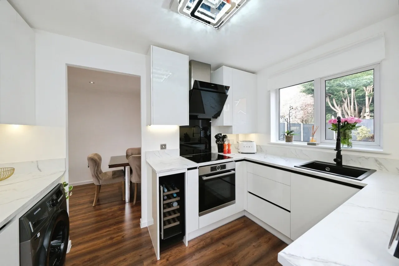 Japonica Drive, Nottingham, NG6, photo 8