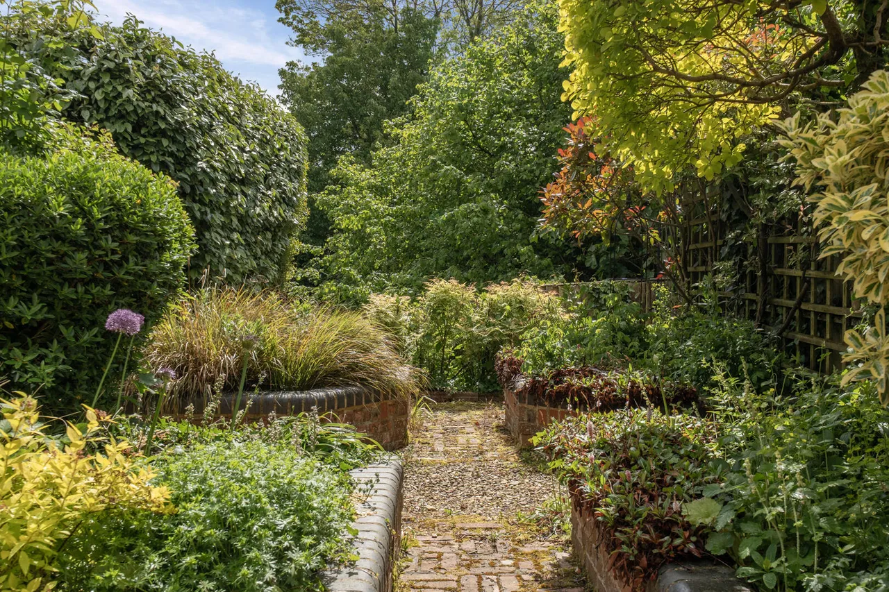 The Mews, Devizes, SN10, photo 18