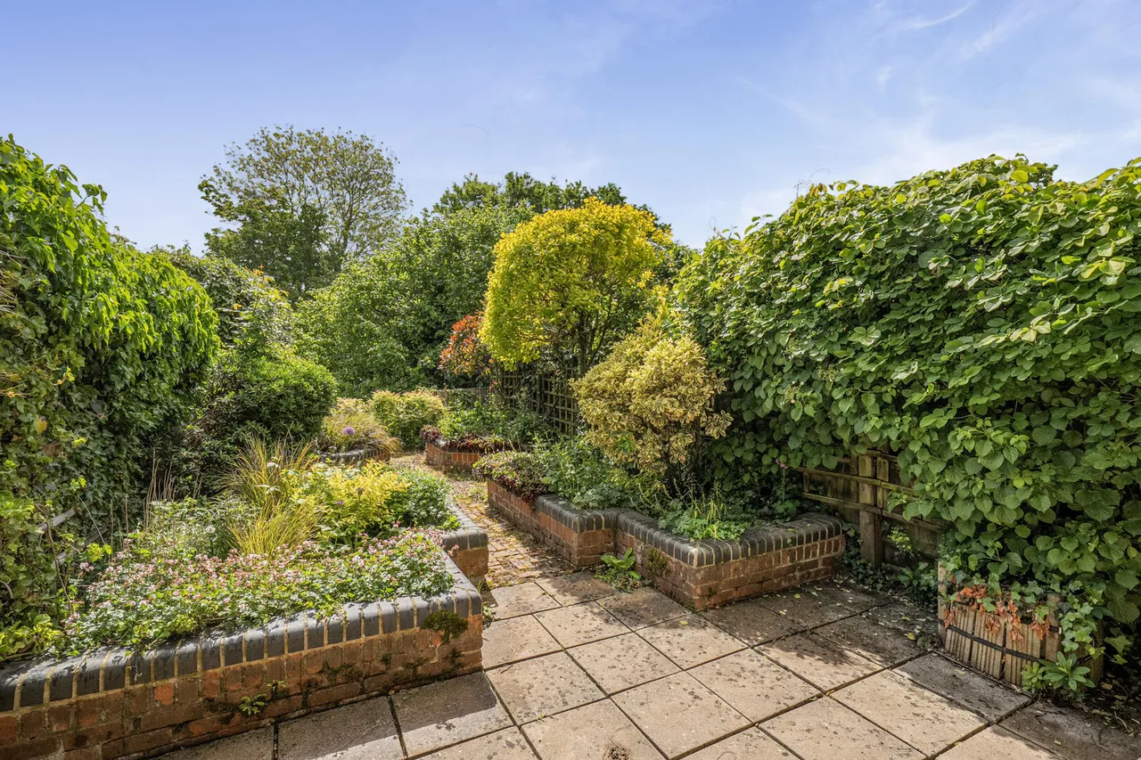 The Mews, Devizes, SN10, photo 4