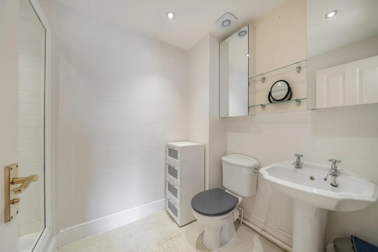 The Mews, Devizes, SN10, photo 16