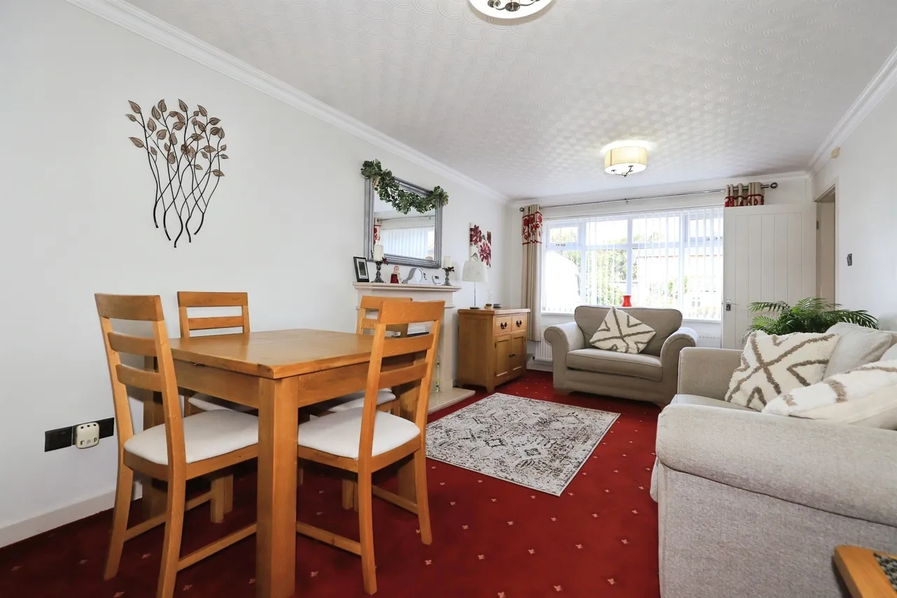 Warstones Crescent, Penn, Wolverhampton, photo 7