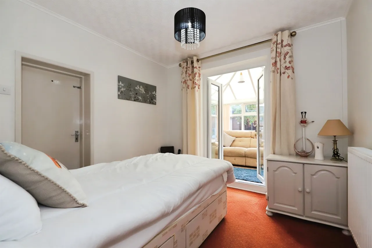 Warstones Crescent, Penn, Wolverhampton, photo 10