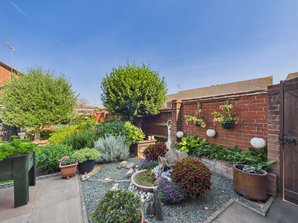 Melling Close, Earley, RG6, photo 17