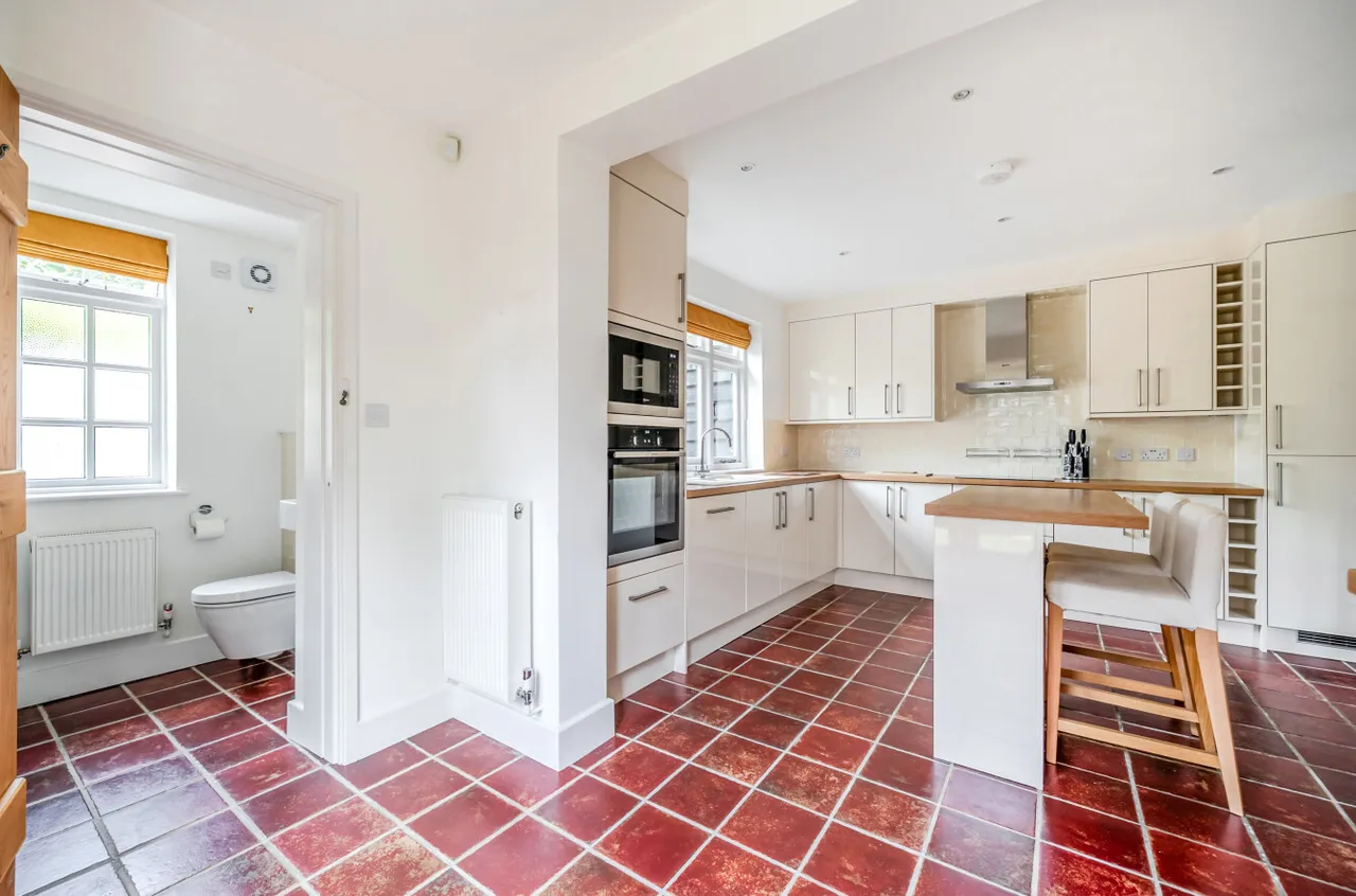 North Street, Winkfield, Windsor, Berkshire, SL4 4TH, photo 10