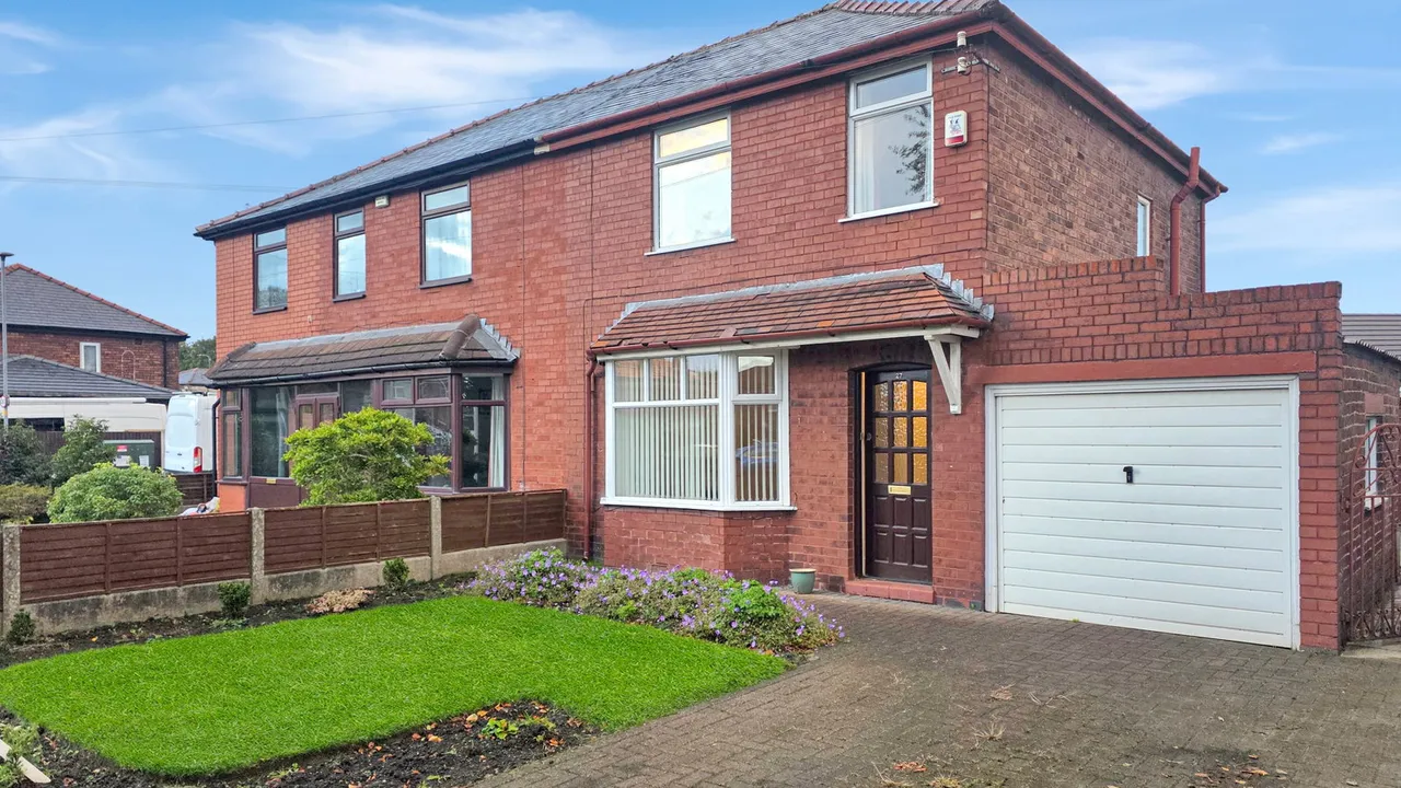 3 bed house for sale, Coach Road, Astley, M29