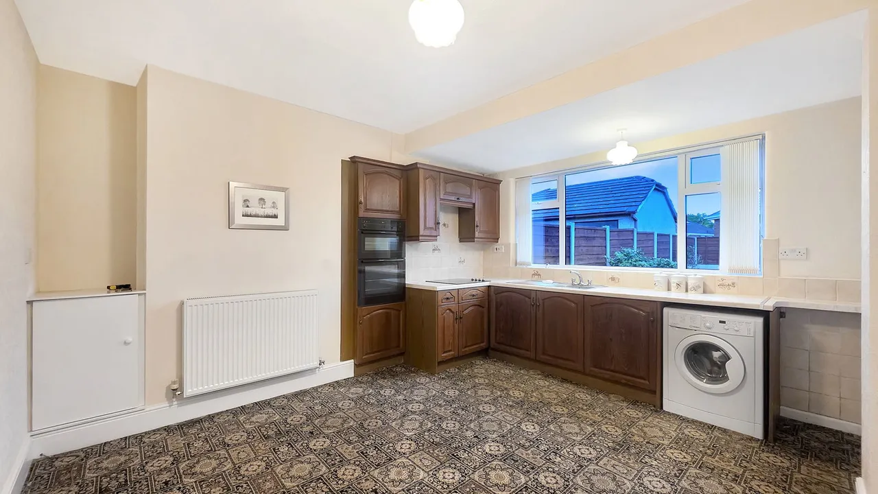 Coach Road, Astley, M29, photo 9
