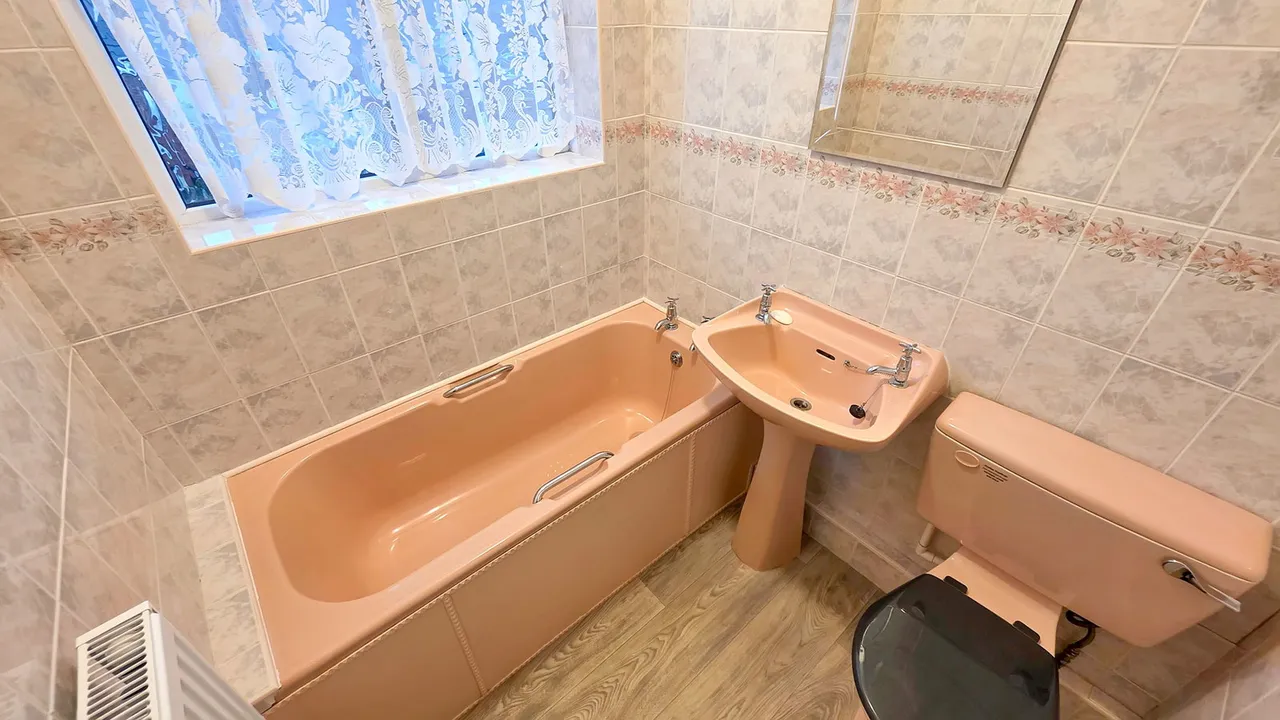 Coach Road, Astley, M29, photo 19