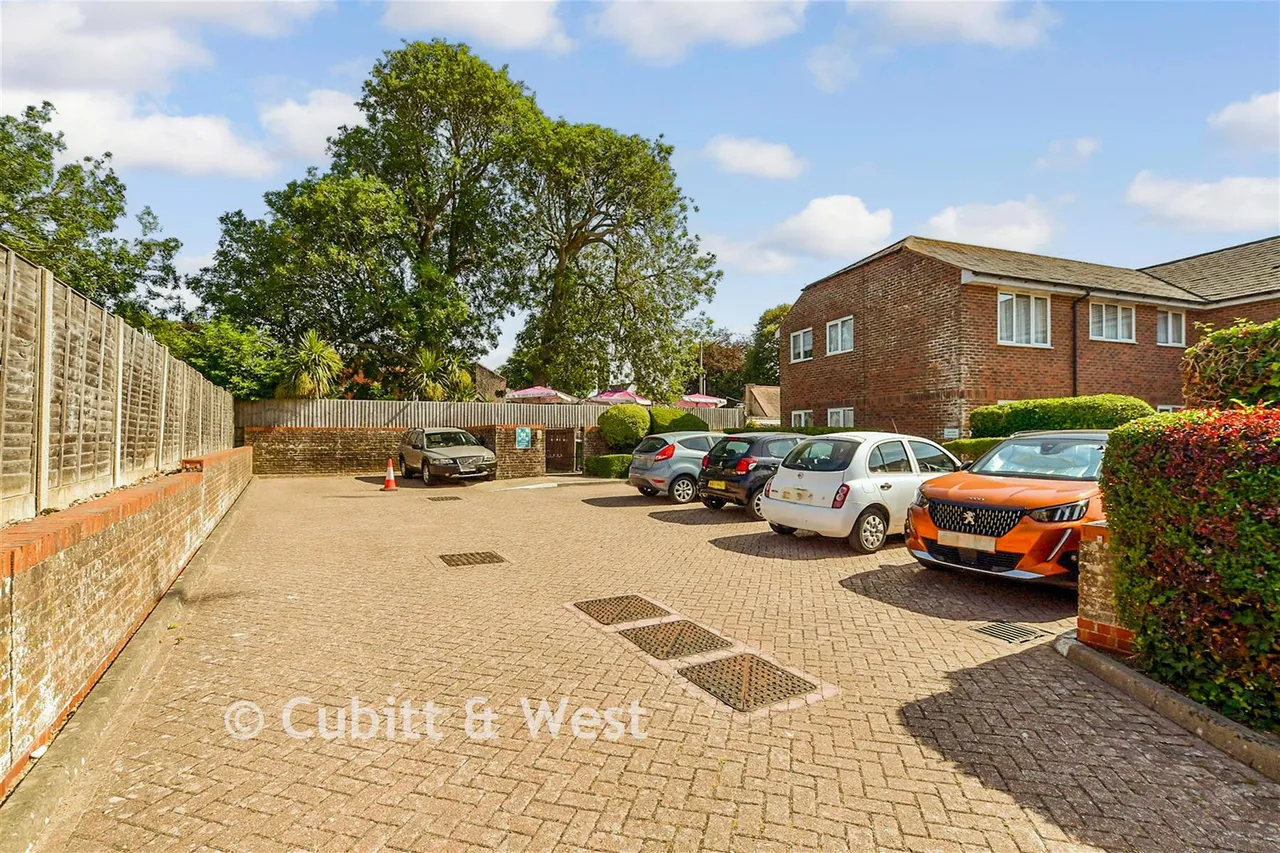 Sea Lane, Rustington, BN16, photo 12