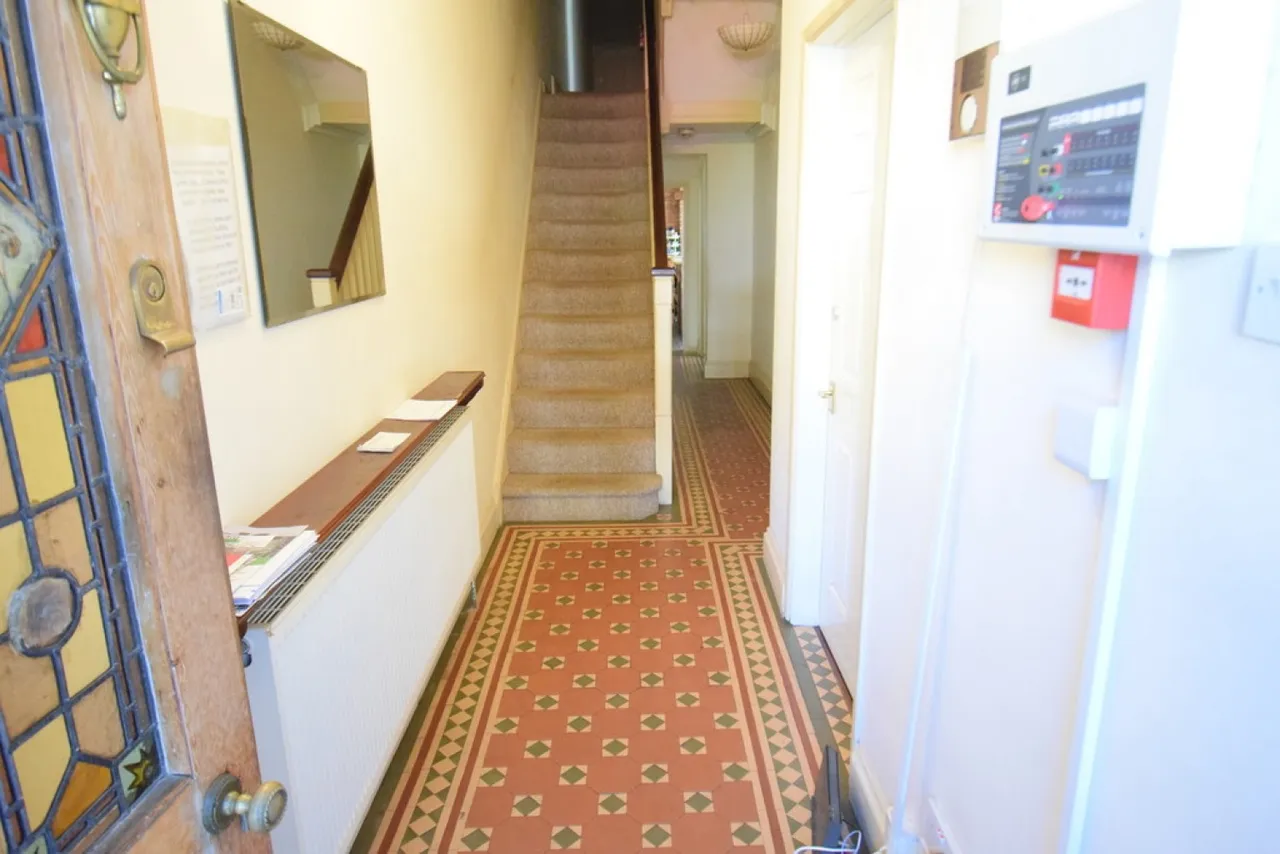 Woburn Road, Bedford, photo 2