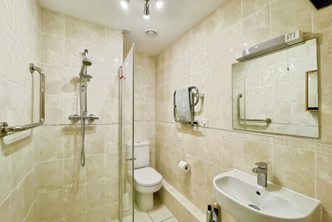 Tregolls Road, Truro, TR1, photo 12