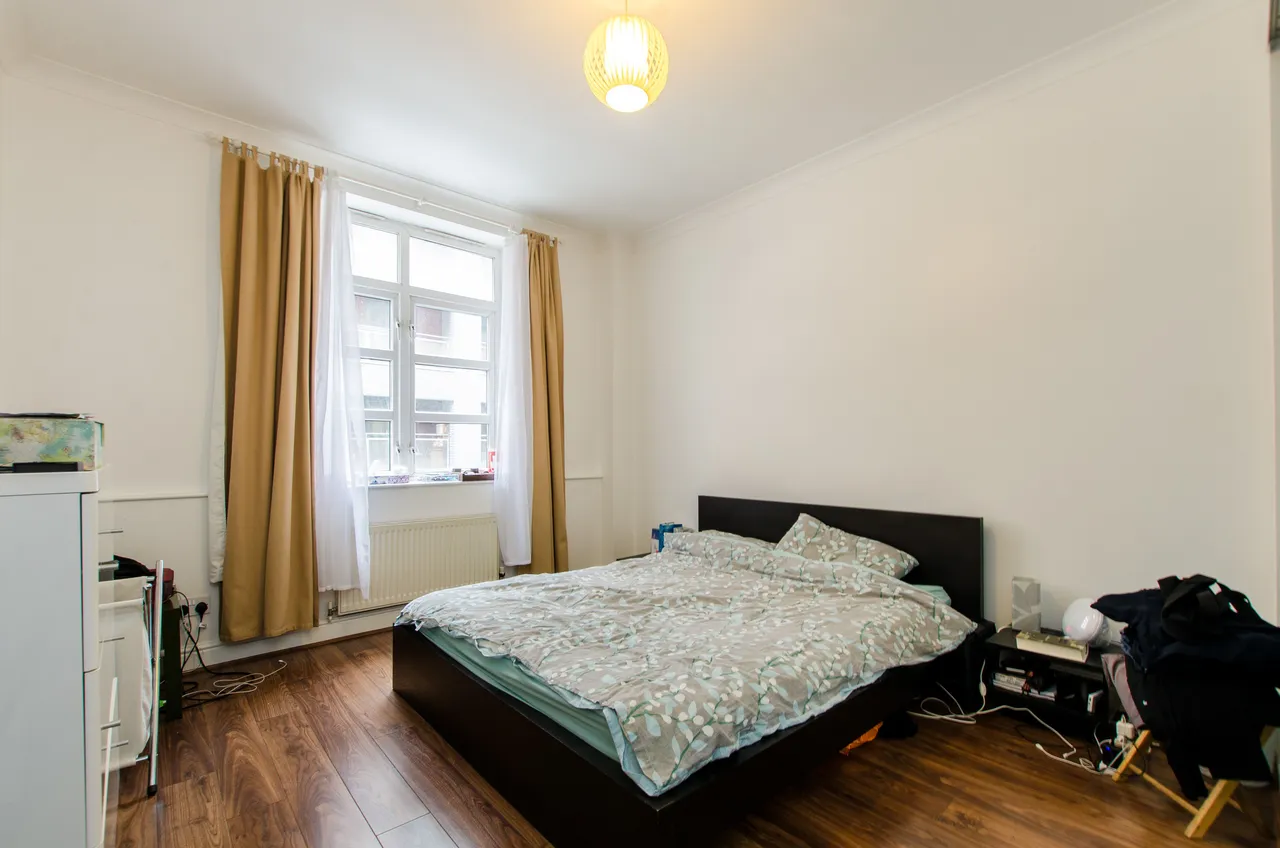 7 Albany Court, 18 Plumbers Row, London, photo 5