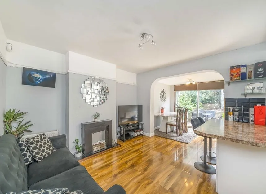 Norbury Court Road, Streatham, SW16, photo 2