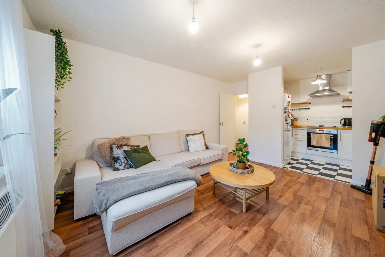 Tarragon Grove, SE26, photo 2