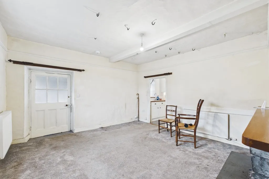 Wellheads Lane, Sedgwick, LA8, photo 36