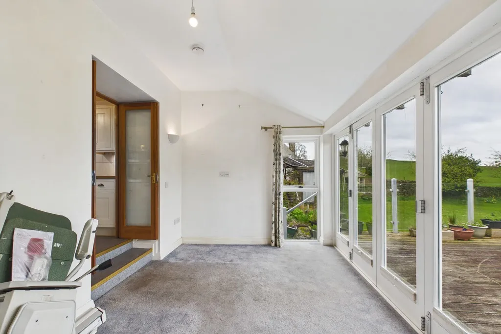 Wellheads Lane, Sedgwick, LA8, photo 33