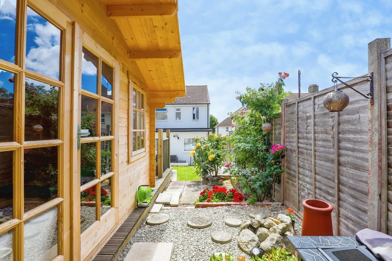 Castlerough Lane, Kemsley, Sittingbourne, Kent, ME10, photo 15