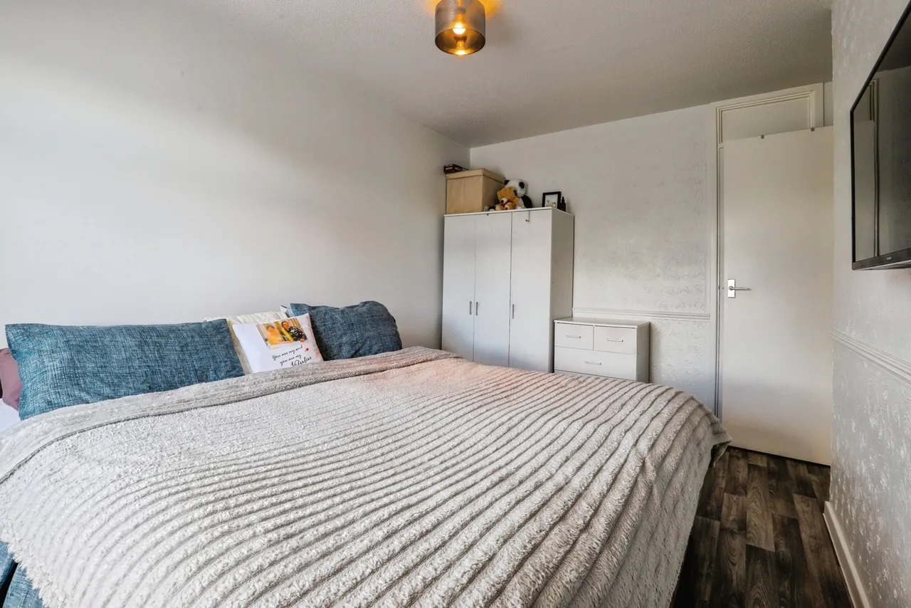 Castlerough Lane, Kemsley, Sittingbourne, Kent, ME10, photo 9