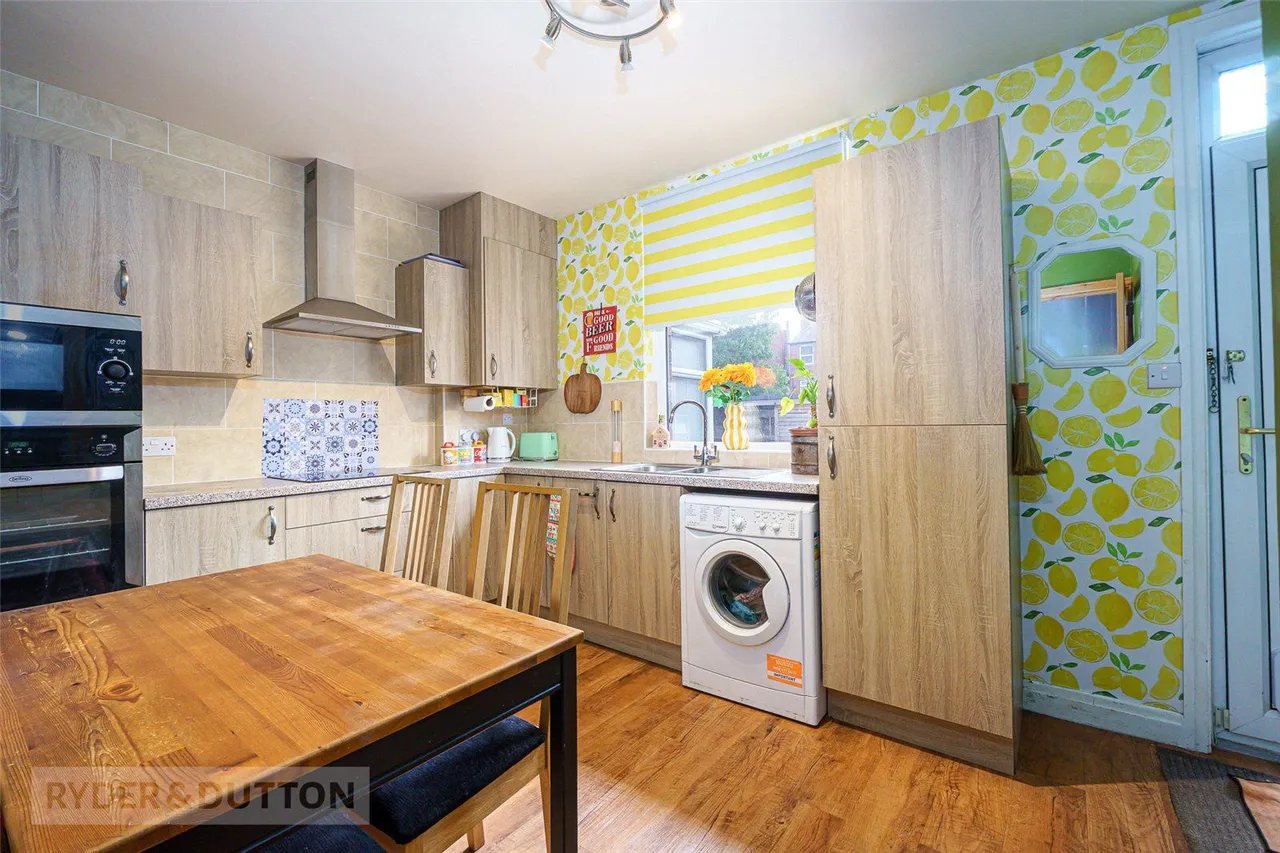 Sunnymead, Waterloo, HD5, photo 3