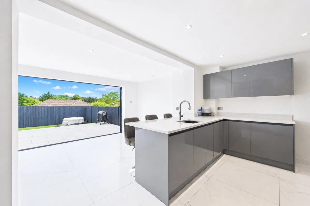 Skilton Road, Tilehurst, RG31, photo 2
